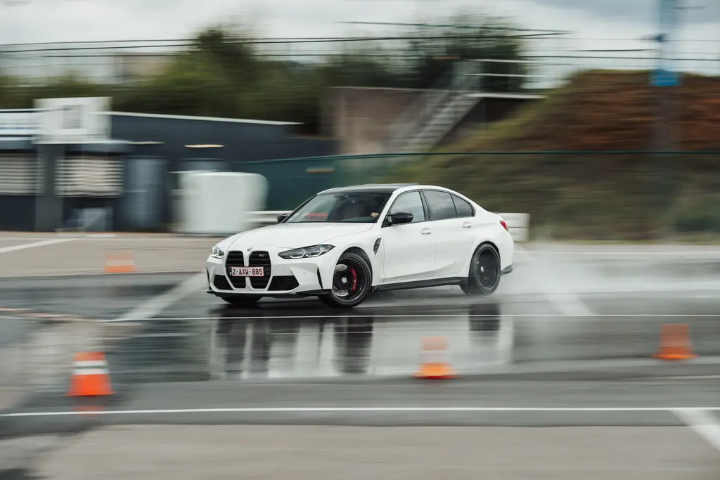 Gift Voucher: Drift School with own car 